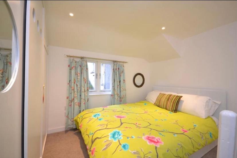Compact, Central Apartment, Dog Friendly. Kingsbridge  Exterior photo